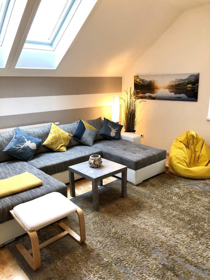 Fewo Atterseeperle - 80M2 Mit See- Und Gebirgsblick Steinbach am Attersee Ngoại thất bức ảnh